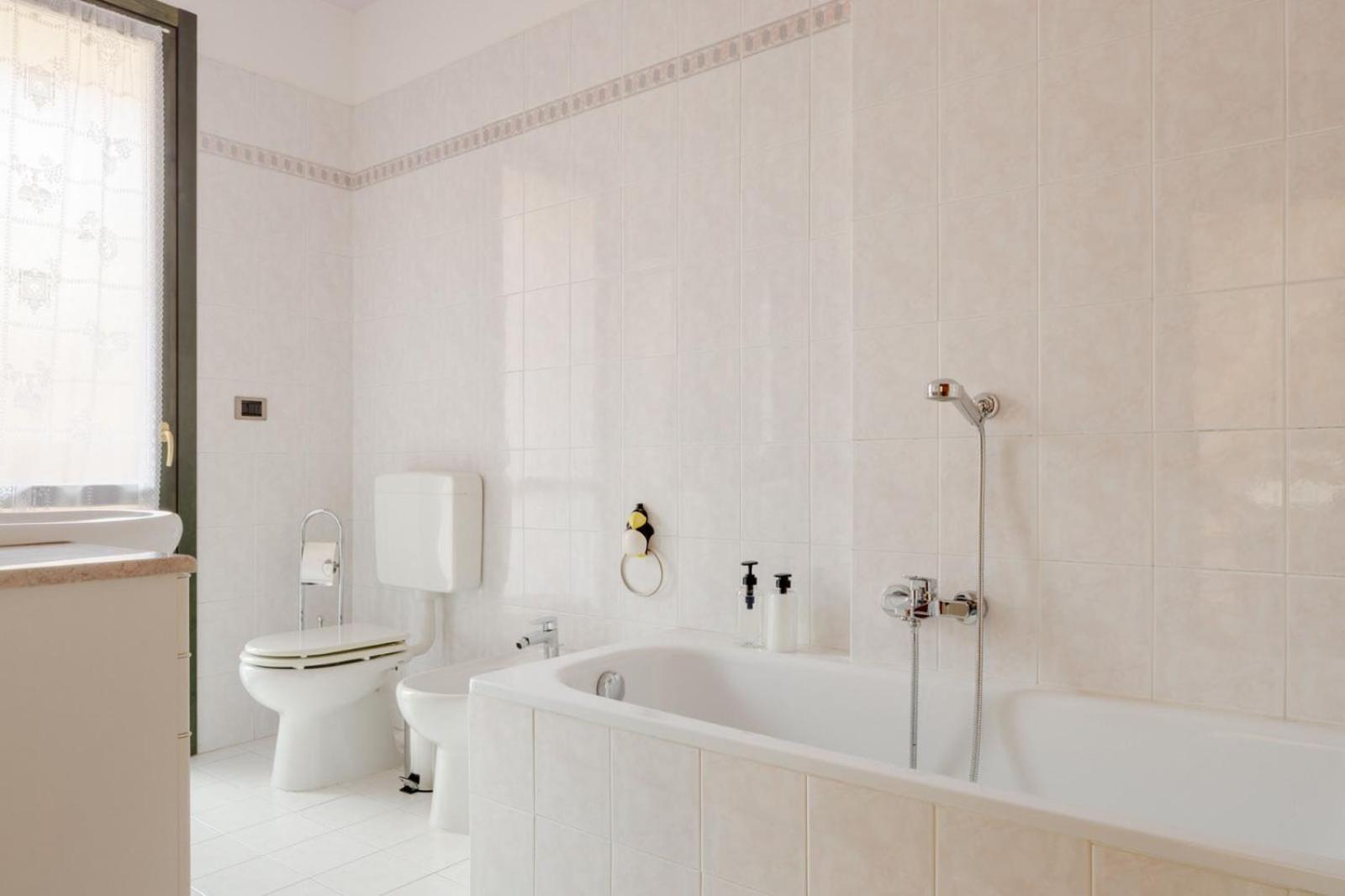 Casa Louise - Appartamento Don Bedetti Bolonia Zewnętrze zdjęcie